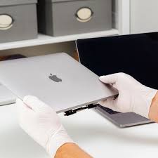 Kızıltoprak Apple Servis Macbook Pro lcd ekran Takma Değiştirme Tamir Bakım Onarım